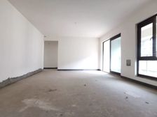 荣盛华府一期 130万 4室2厅2卫 普通装修居住上学不二选