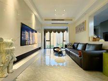 嘉陵春和景明(西区) 电梯房 装修好 次新小区 南北通透