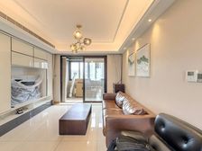 急,精装修南北普通住宅111.43平米急售,看房随时