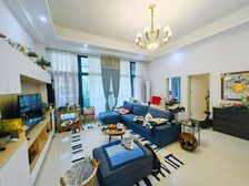 业主急售 万博CBD(十年小雅 )地铁口 送车位 价格可谈