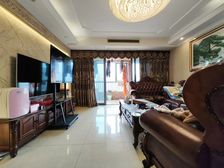 彩云湖轻轨站 恒基雍翠名门住家精装五房200 万