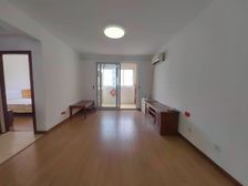 地铁口带车位,中城苑热售南北通大2房,双阳台,房东换新房诚售