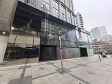 李乃滨推荐世贸天阶一二层630平招服装,机器人,化妆品,汽车