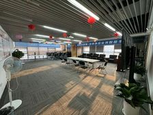 越秀东风东甲级办公75元独享全层精装带家私可容纳200人