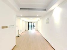 新出捡漏房 采光无遮挡 采光充足 南北通透 户型龙湖物业