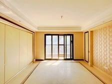 开发商统装大平层 靠近别墅位置 采光全天 全新未住过人