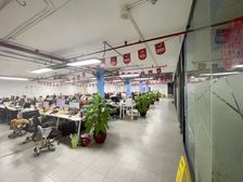 客村地铁口电商产业园 400方精装修办公室 方正实用即看即中