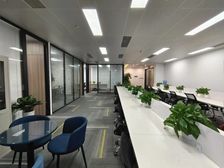 保利叁悦广场 精装修4间格 拎包入住多面积选择 既看即用