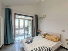 御路园LOFT户型宽敞明亮 实景拍摄2010年竣工 车位充足