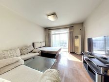 万国城MOMA很稀有的一套全南1居室可2居 带阳台有燃气