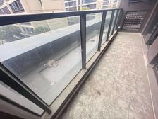 送40平露台,91万急卖,门口轻轨站,融创茂门口