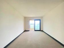 视野开阔 居住安静 随时看房 门口就是轻轨