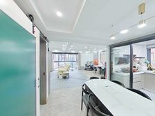 小区少有的南北通户型 电梯洋房中层 采光视野佳 精装修近百万