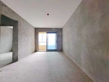 大露台 大露台 中央公园清水3房2卫带百十平大露台 出门轻轨