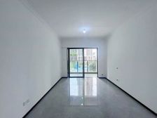 金辉辉逸云庭 业主急售 精装全新没入住 来电享七折送家私家电