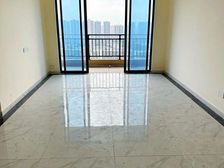 碧桂园凤凰湾晴澜苑 带电梯 满二 小三房 楼龄新