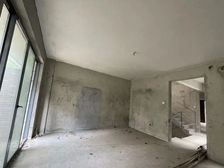 金地联排别墅 双车位 带地下室 位置好安静舒适 价格可谈