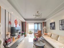 深业城 107.38平3居 东南向精装修 方便看房