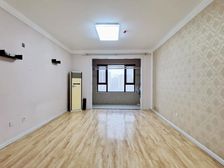 店长推荐好房源看房方便采光好