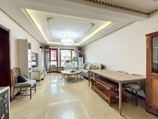 常春藤南区洋房 中间楼层 房主诚心卖