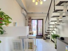 常春藤北区六号线旁五层到顶一梯两户顶楼带