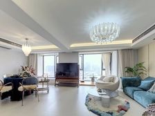 8米大横厅,送佰万豪华装修,洋房复试,送40平大露台,有车位