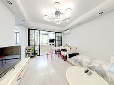 必看好房!一梯两户精装修两房,双南户型,位置安静,近地铁!