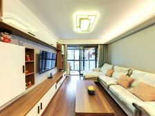 花语江南:电梯高区视野精装2室,保养好可拎包入住,有固定车位