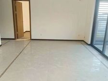 御铂南区 横厅三房 精装修 90万元