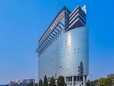 支持线上视频看房静安中心400平户型方正专用正对电梯精装修