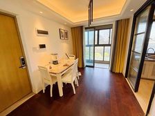 新力东园通透四房 带中央空调地暖新风 带家具家电诚意出售!