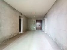 楼上 轻轨口 一线看江大平层 打 急售