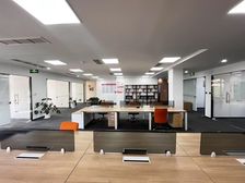 房东直租富港电商城433平精装修五隔间独立卫生间