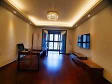 医疗配套成熟 有电梯 精装可拎包入住 小区新 南向采光好