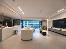 少见朝南户型全屋品牌定制中央空调+地暖+送12平的独立洗衣房