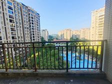 上惠南,边位视野采光好,210平方大平层5房2厅2卫3阳台