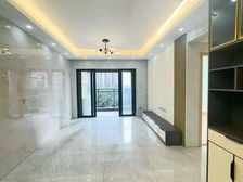 领秀公馆 笋盘 业主急售 精装三房 送全屋定制