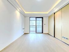 市区 房东急售 黄金楼层 家电齐全满五书包可用随时看房