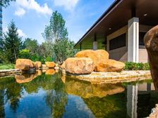 找我低价购:花院下跃共195平195万,别墅156平410万