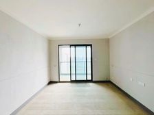 大正水晶森林 带车位 近地铁 双卫 高楼层视野无遮挡 有电梯