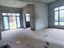 碧桂园天麓山(别墅) 南北通透 产权清晰 花园面积大使用率高