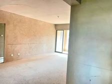 时代俊园A4地块中间楼层一梯两户142㎡110万带车位