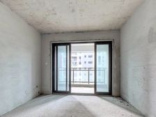 吾悦广场楼上 大2房 配套成熟 诚心出售