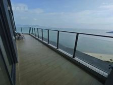 一线海景小洋房来电询底价,可谈30W,离沙滩5米,华润小径湾