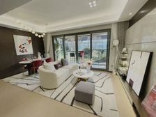 抄底员工房少量房现房 南大旁+精装房 自带2.6万方邻里中心