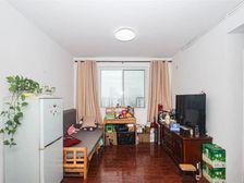 近地铁18号线 装修好 大两房 满五 高楼层采光充足