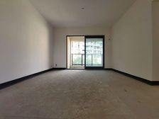 沙坪坝区 龙湖西宸原著溪悦(四五组团) 四房 151.8万