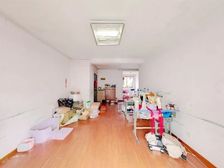 银兆公寓 2室2厅1卫 简单装修 438万元