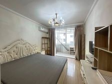 品质小区,嘉善路地铁口对面,移民 ,朝南带阳台,一梯两户