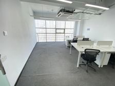 胜利门地铁口 大落地窗55平 可容纳8到10人办公 吉祥锡银